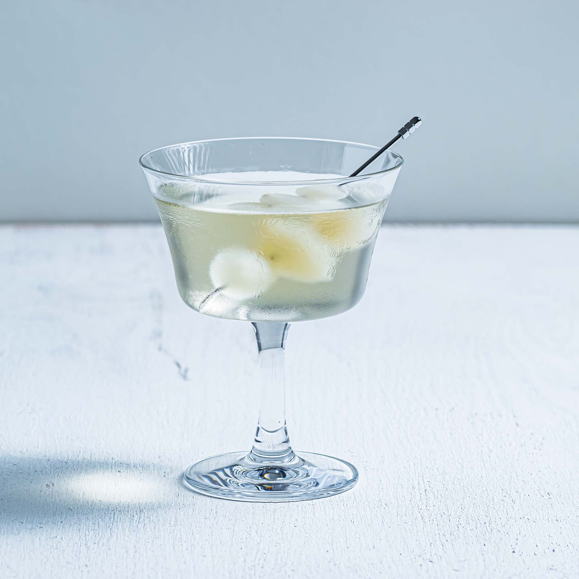 Der Gibson Martini mit Silberzwiebeln.