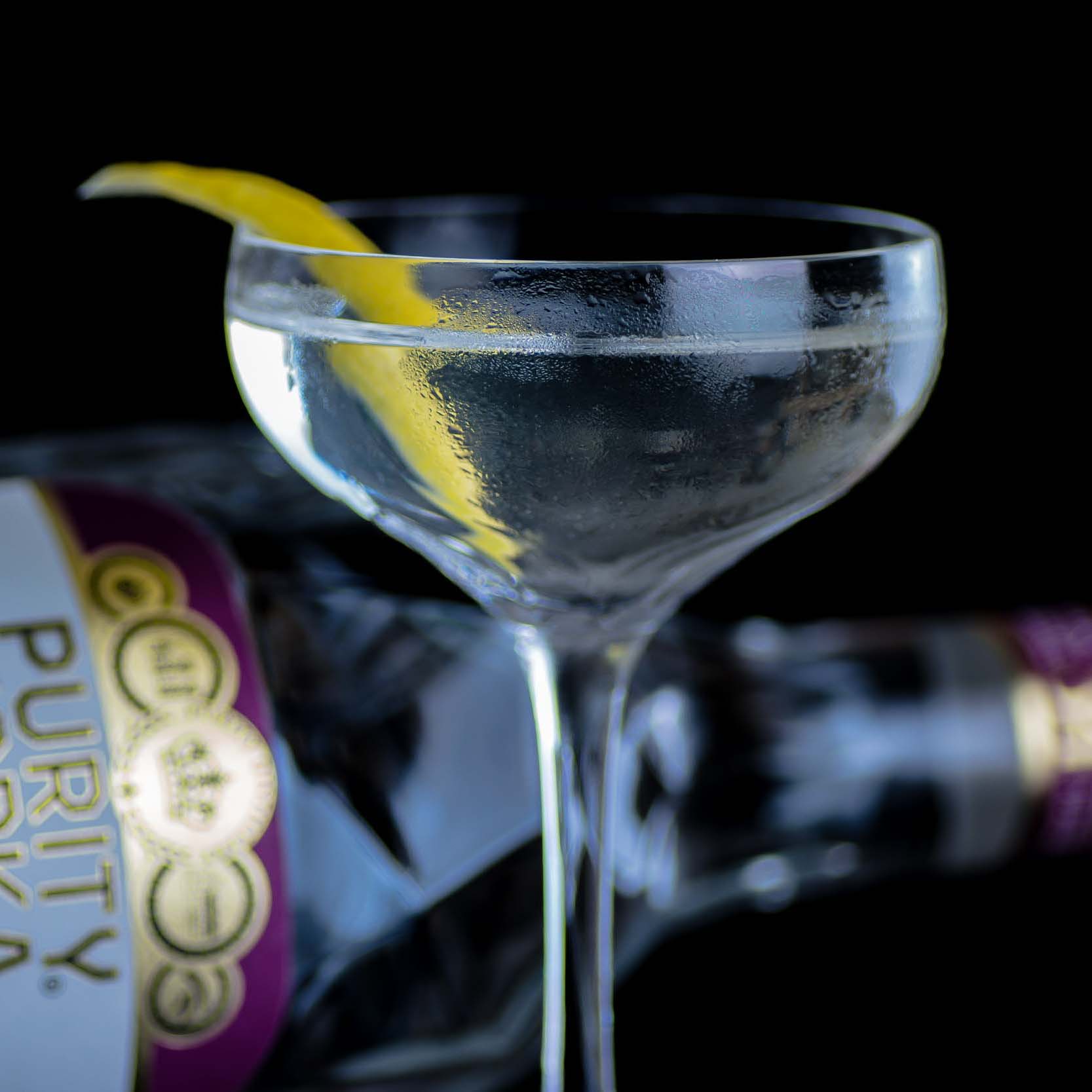 Ein Vesper Martini nach James Bond.