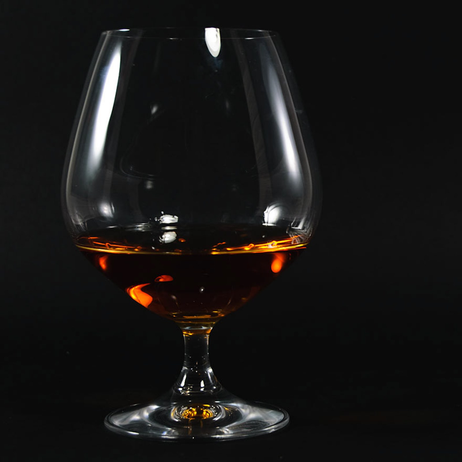 Cognacschwenker und Cognacgläser: Was der bauchige Klassiker wirklich kann