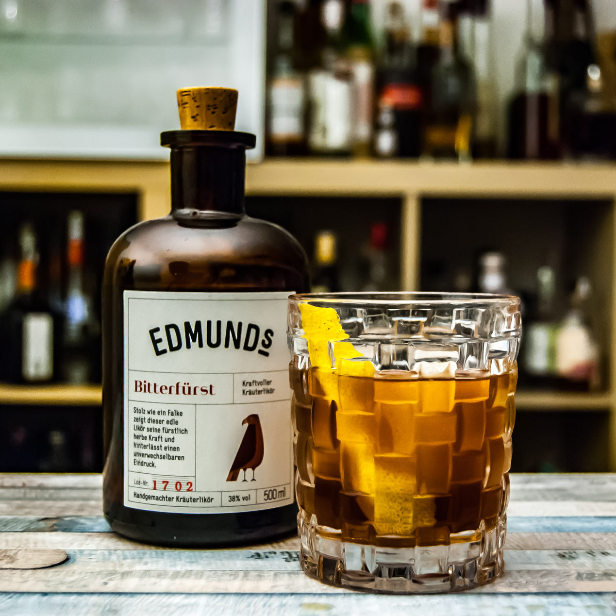 Edmund's Bitterfürst in einem Cocktail mit Cynar, Willy, Scotch und Cherry Heering.
