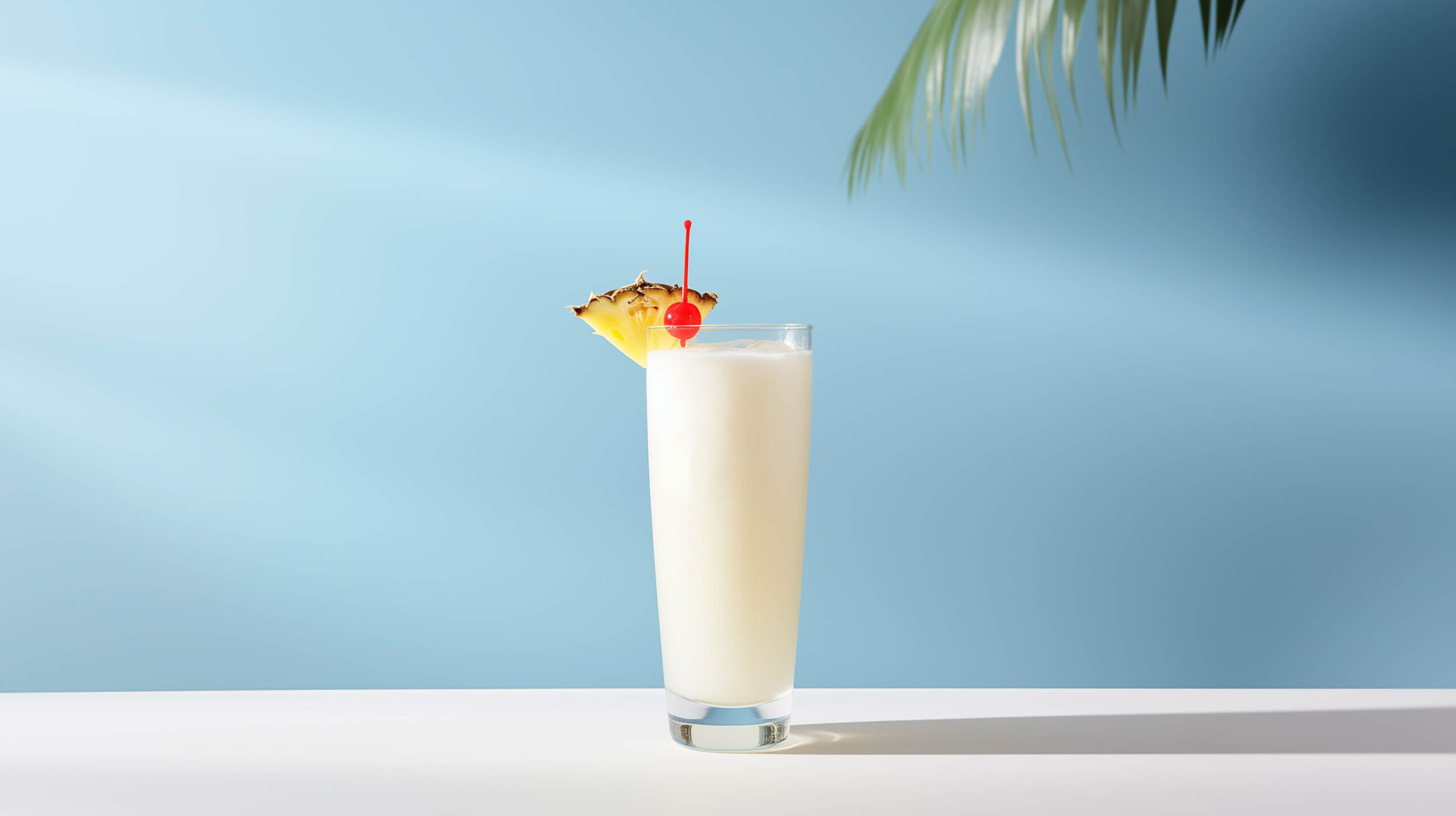 Ein Flying Kangaroo aus Rum, Wodka, Orangensaft, Sahne, Galliano und Ananassaft.